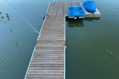 Image de Cozy Lakefront Cabin (Pet-Friendly)