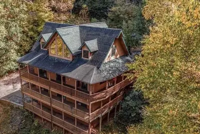 Image de 3 level cabin on Mt Mitchell golf course