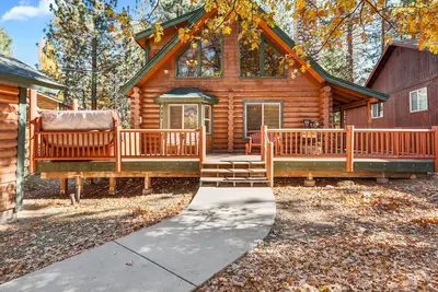 Image de Papa Bear's Hideout - Walk to Slopes, Hot Tub, Game Room, Barbecue