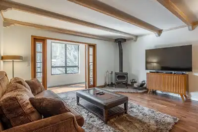 Image de Walk to Lift Updated 2 Bedroom 2 and a Half Bathrooms 1849 Condos 209 Steps to Canyon Lodge Sleeps 6