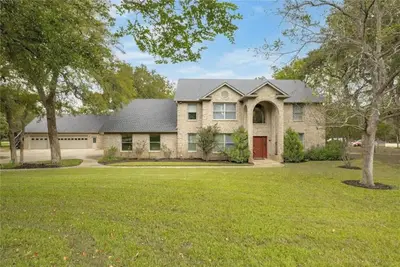 Image de Spacious, Getaway? 5 bedroom on 5 beautiful acres? Ask about our event hosting!