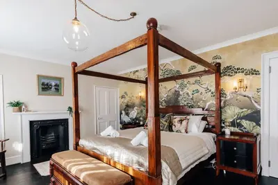 Image de Central Townhouse with Garden & Free Parking