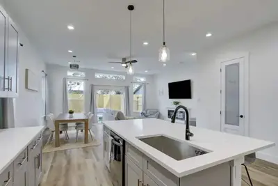 Image de Best Place for MDCenter & Nrg Stadium-Foam Mattresses and Sofa Bed