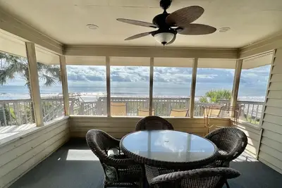 Image de Ocean Front Home with large sunning deck