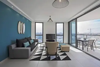 Image de Wonderfull 2br in Florentin Safe Room
