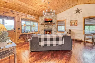 Image de ⭐️ Mountain view • hot tub • game table • dogs welcome ⭐️