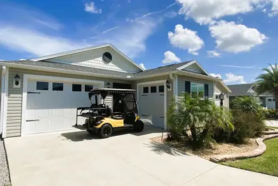 Image de Last Minute Openings, in The Villages, dog-friendly home with golf cart!