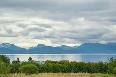 Image de Last Minute Openings! Panoramic Ocean and Mountain Views!