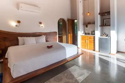 Image de Beachfront Air Suites #5