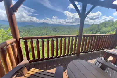 Image de Endless Views - King Beds - Close to attractions!