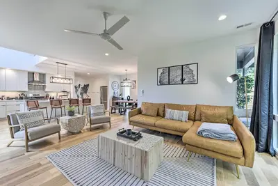Image de Modern Raleigh Home w/ Patio ~ 2 Mi to Downtown!
