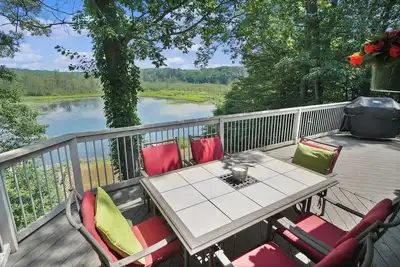 Image de Available Aug 20-22 & 27-29 Private Mini Resort with Indoor Pool & Sauna