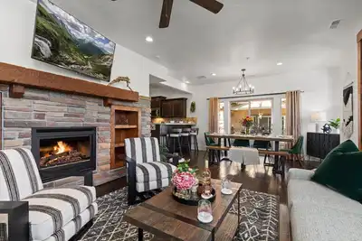 Image de Great Location & Luxury Amenities - Hot Tub, Ski Storage