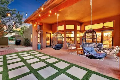 Image de New! Mountain-View Retreat 3br Single-Story with Hot Tub, Family & Pet-Friendly