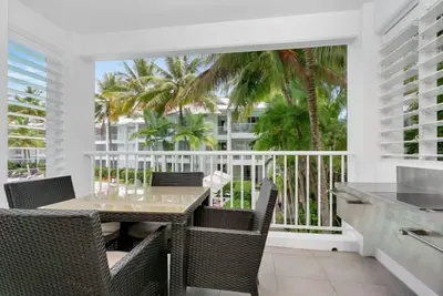 Image de Seascape Holidays at The Beach Club Apartment