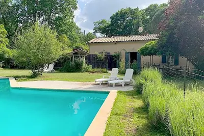 Image de 45' des plages et de Bordeaux, sud, maison avec piscine et jardin privatifs