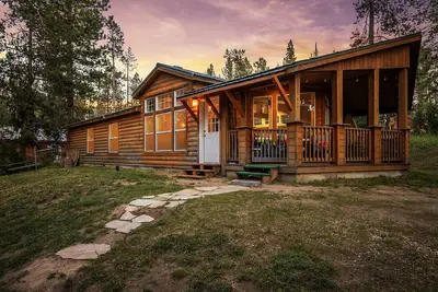Image de Cozy Home Nestled in Donnelly w\/ Sandy Beach Access