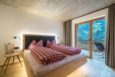 Image de Lagar appartement de vacances \"Pircher Schnallele\" avec jardin privé et vue sur les montagnes