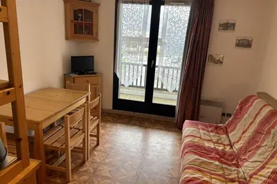 Image de 50m des commerces, 1er étage, balcon, 20m², Réallon