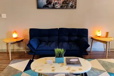 Image de New Luxury Apt Tons Of Free Amenities