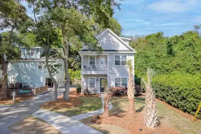 Image de Spacious Charleston - 6 mins to beach & Downtown