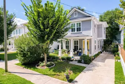 Image de Holy City Charm - Mins to Dtwn - Beach, Shem Creek