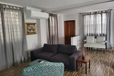 Image de Moderne avec 2 chambres et 2 salles de bain à proximité des ambassades