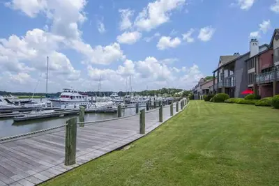 Image de Kiawah Exclusives:1938 Bohicket Marina