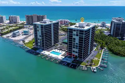 Image de Gorgeous water views! Heated Pool, Tennis & Pickleball Across from Bonita Beach!