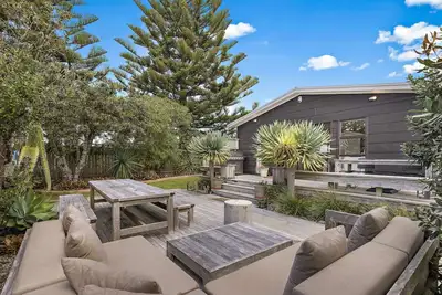 Image de Classic Bach with a modern twist - close to the beach
