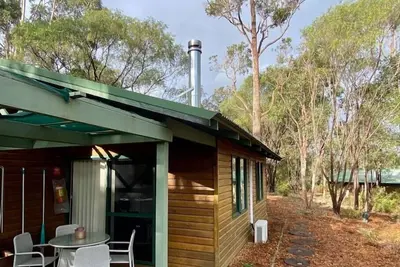 Image de Two-Bedroom Chalet with Private Patio - Kingfisher Pemberton