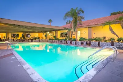 Image de *Desert Oasis Resort*~ Mineral Hot Spring Pools
