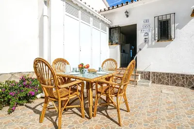 Image de 31 Gorgeous La Gaviota, Alcantara, Wifi, piscine