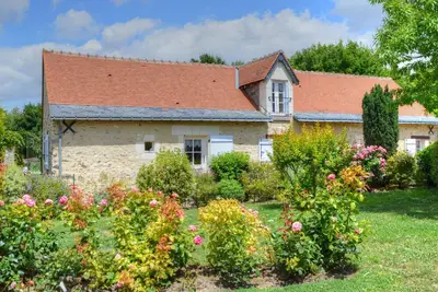 Image de Gîte de charme avec piscine couverte entre Châteaux de la Loire et Futuroscope