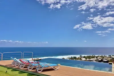 Image de *Villa Vavangue* - piscine et vue magique océan