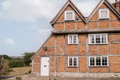 Image de Battel Hall Cottage, pet friendly, with open fire in Harrietsham