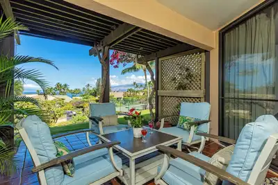 Image de Townhouse Retreat with Ocean Views From Upper & Lower Lanai - Wailea Ekahi #30b\n