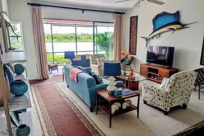 Image de Gated Riverwood golf community, private beach club, huge variety of amenities.