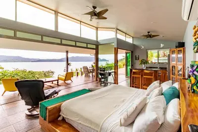 Image de Stunning Ocean View, Open Design Bungalow w/Pool & Ac *4x4 vehicule recommended