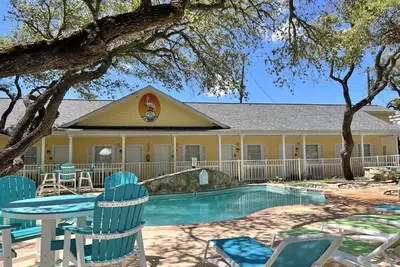 Image de Suite 26 at D&R Pelican Bay Resort