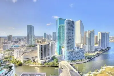 Image de Luxury, Modern apartment in the heart of Brickell