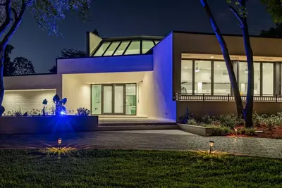 Image de 8000sf Mansion\/Heated Pool\/Game Room