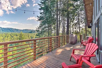 Image de Alpine Retreat w/ Hot Tub & Mountain Views!