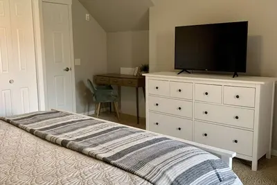 Image de Beautiful Lakeview Townhome in Lakeshore Villas