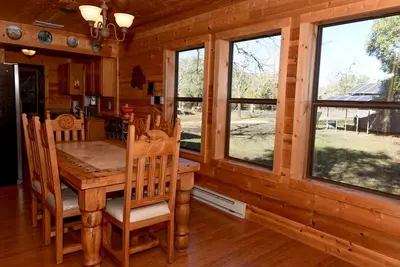 Image de Cabine-Famille-Salle de bain privée séparée-Vue sur la rivière-Cypress Hollow. . .