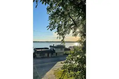 Image de Lake View Apartment in Cedar Lake 2bed\/1bath