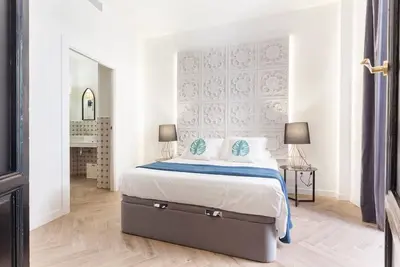 Image de Blue Madrid! Up to 10 people!