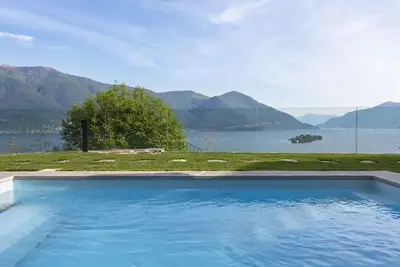 Image de Confortable appartement dans une maison de vacances avec climatisation, piscine, internet, Tv, patio