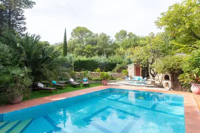 Image de Belle maison de vacances avec Wifi, piscine privée, climatisation, Tv et parking