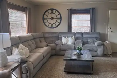 Image de Cozy 3 bedroom home with lake view